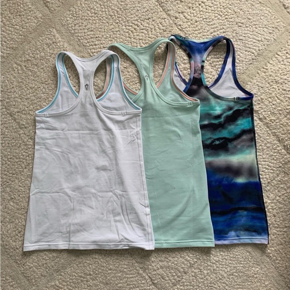 IVIVVA Racerback Athletic Tank Top - Picture 2 of 2